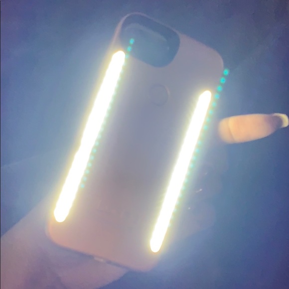 Lumee case - Picture 3 of 3